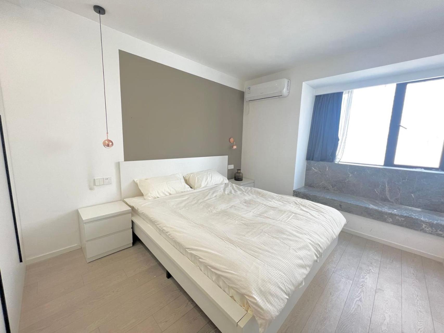 Eastern Hub - Jing'an Temple Branch Stylish 3bedrooms In Bustling Location Surrounded By Trendy Bistro And Bar Street, Only 100m From Subway Apartment *